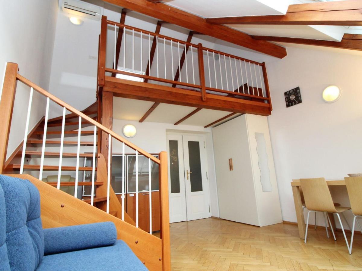Apartment O21 By Interhome Prague Extérieur photo