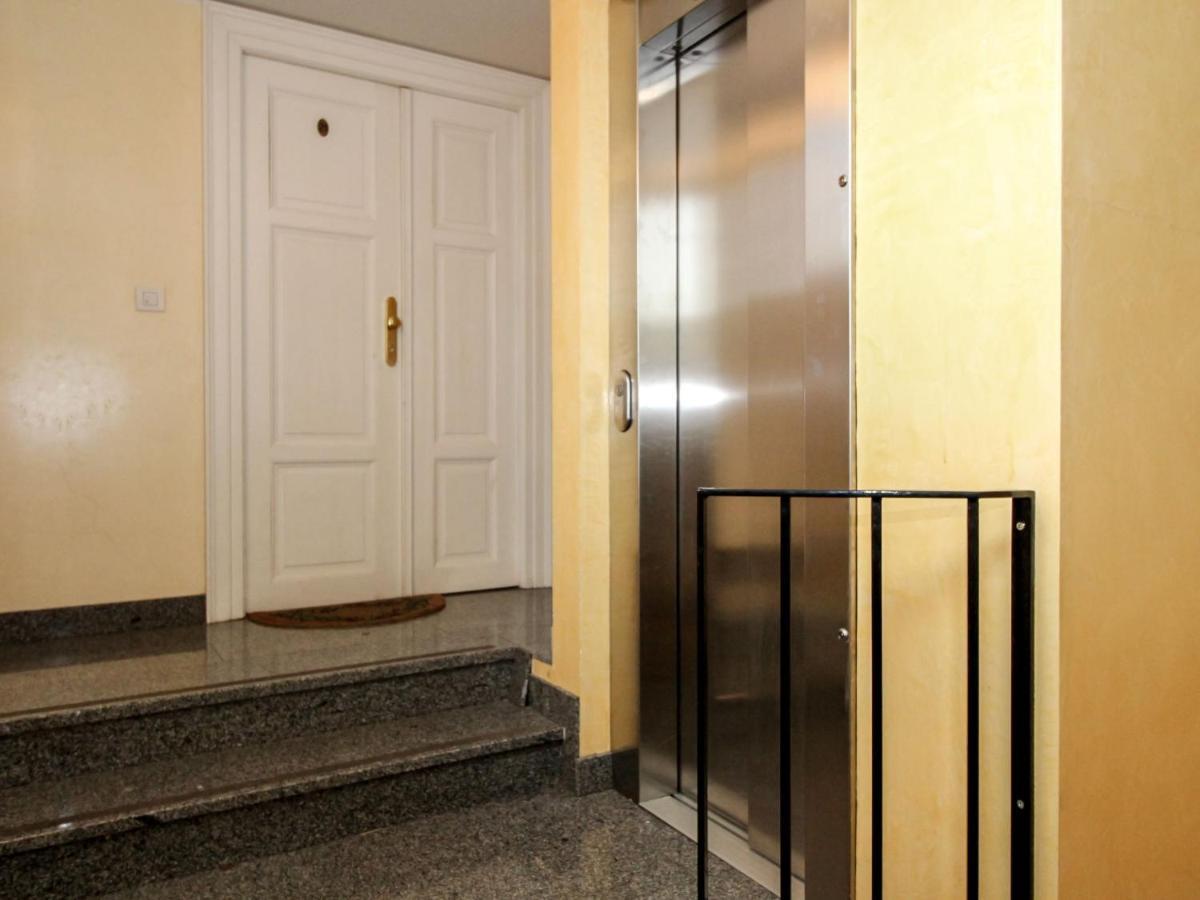 Apartment O21 By Interhome Prague Extérieur photo